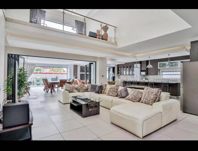 6 BEDROOM HOUSE FOR SALE IN ZAMBEZI COUNTRY ESTATE